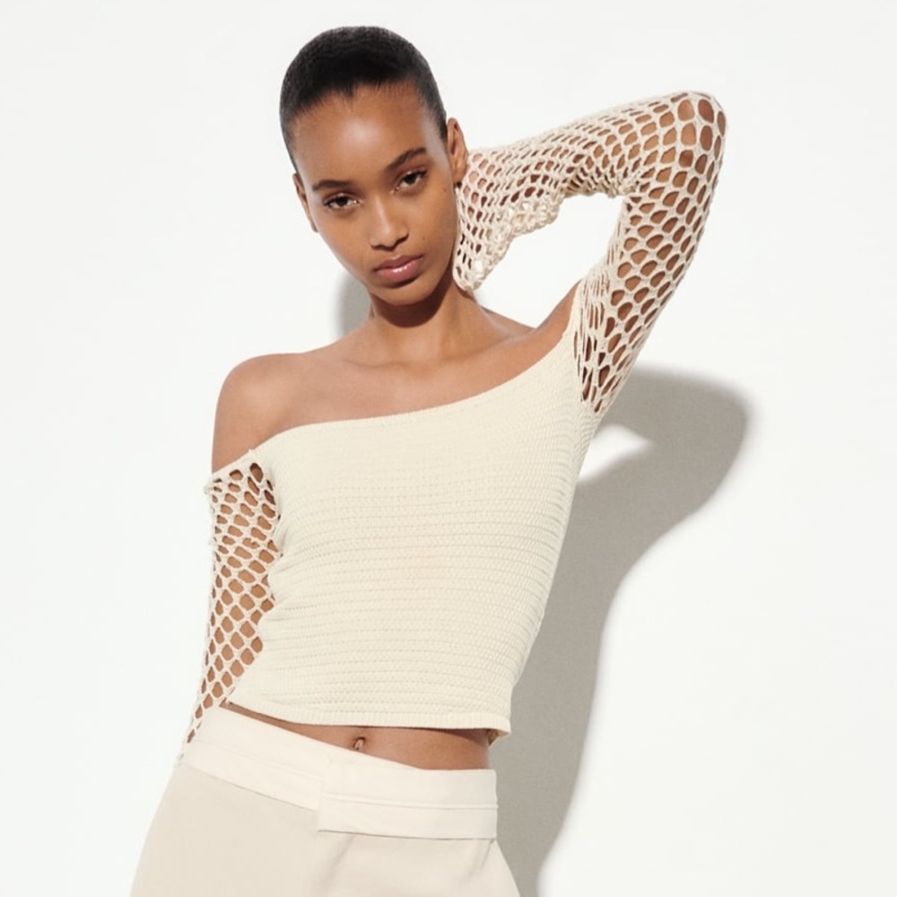 POINTELLE KNIT TOP